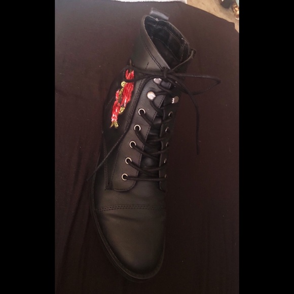 Madden Girl Rose Boots - Picture 2 of 3